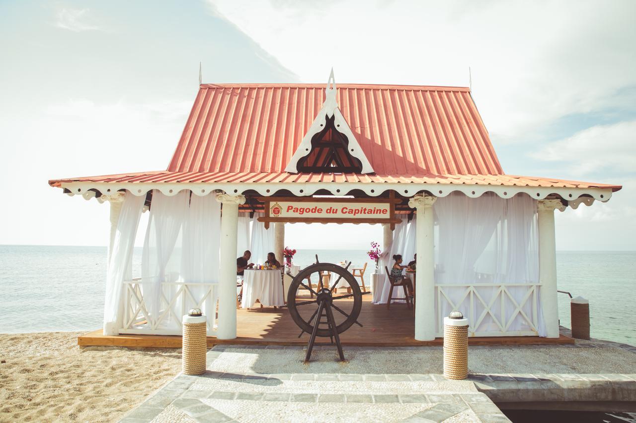 Moulin Sur Mer Beach Resort Montrouis Exterior photo